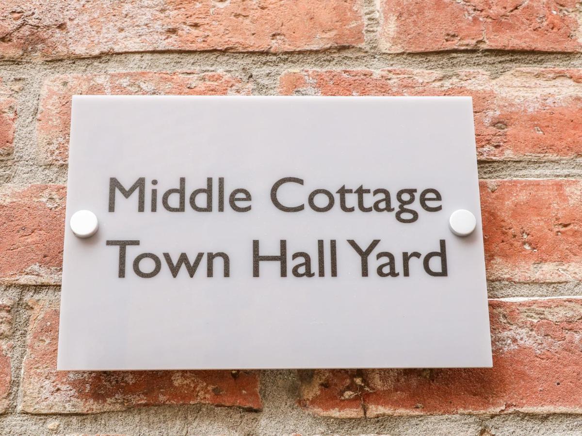 אשבורן Middle Cottage מראה חיצוני תמונה